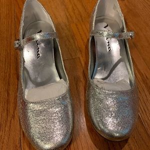 Nina Seely 3 Girls Mary Jane Silver Crackle Heels